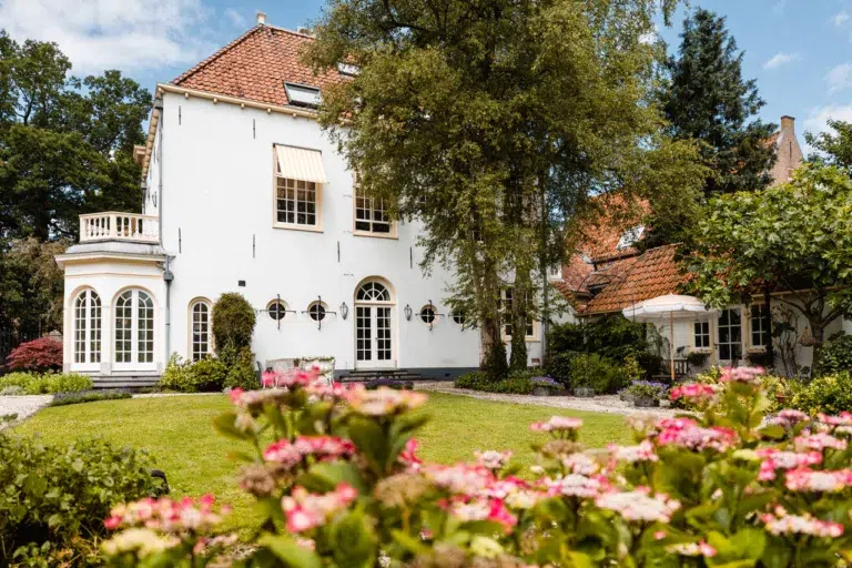 Klassiek interieur tuin