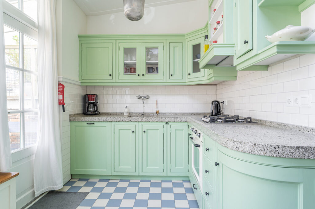 Klassieke stijl appartement keuken