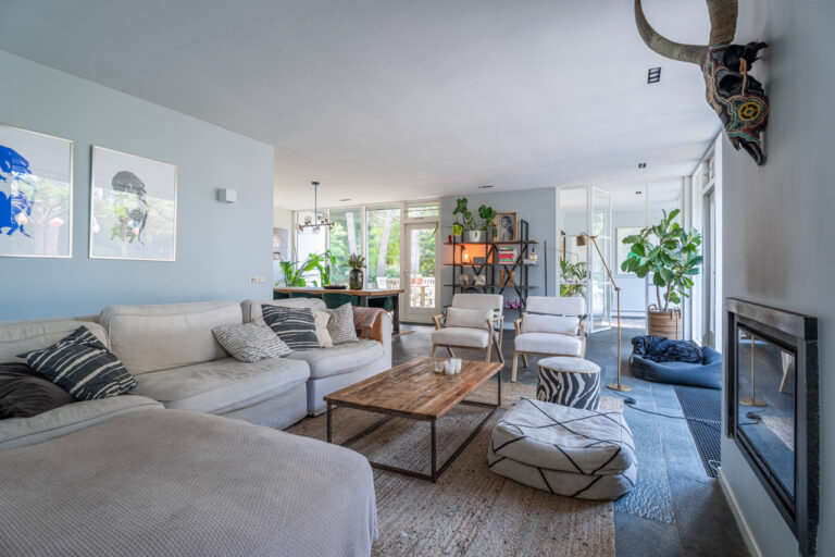 Bungalow jaren 70 interieur zithoek