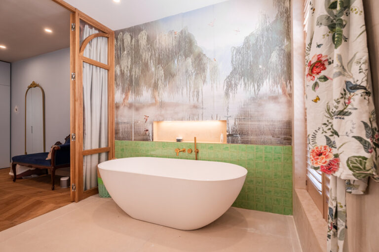 Botanisch retro interieur badkamer