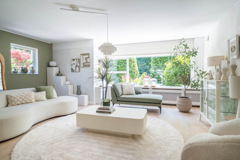 Ibiza-stijl tuinwoning woonkamer