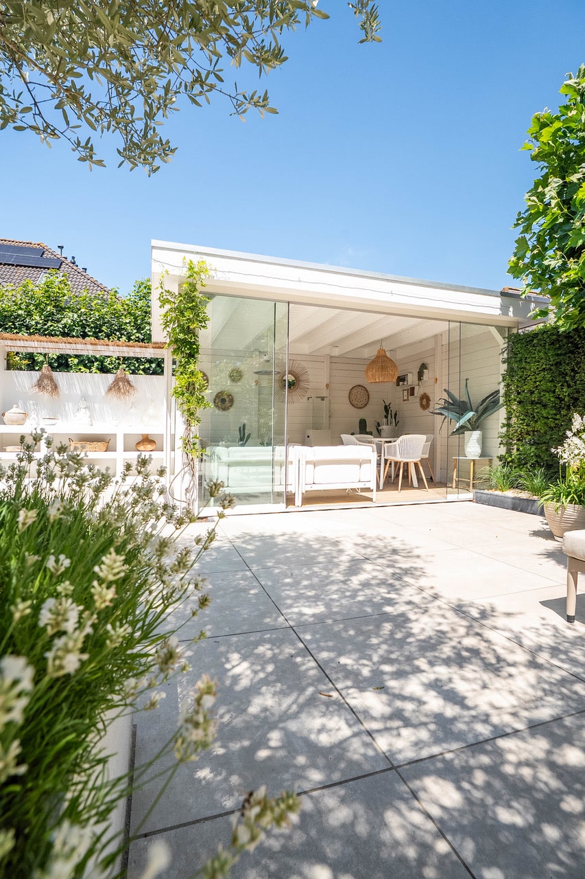 Ibiza-stijl tuinwoning