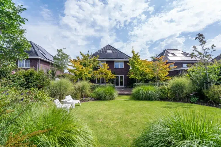 Kleurrijke shootlocatie tuin