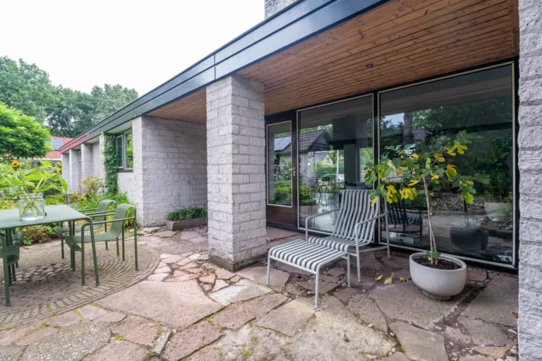 Minimalistische designwoning tuin
