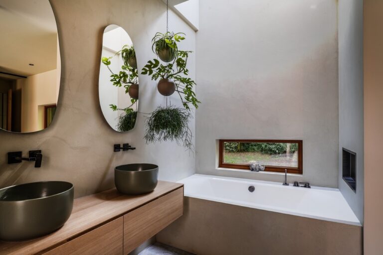 Architectonische bosvilla badkamer 4