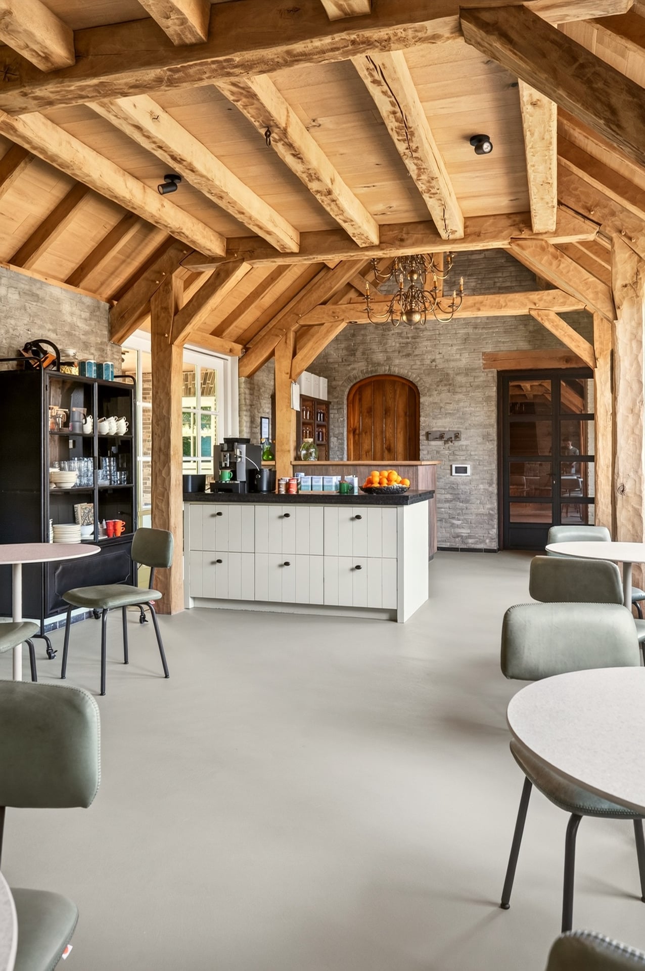 Authentieke hoeve met eikenhouten gebinten