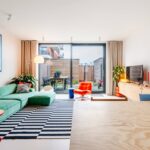 Kleurrijk familiehuis woonkamer