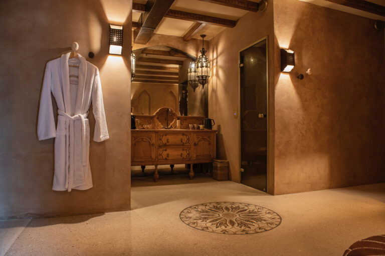 Klassiek interieur arabische spa